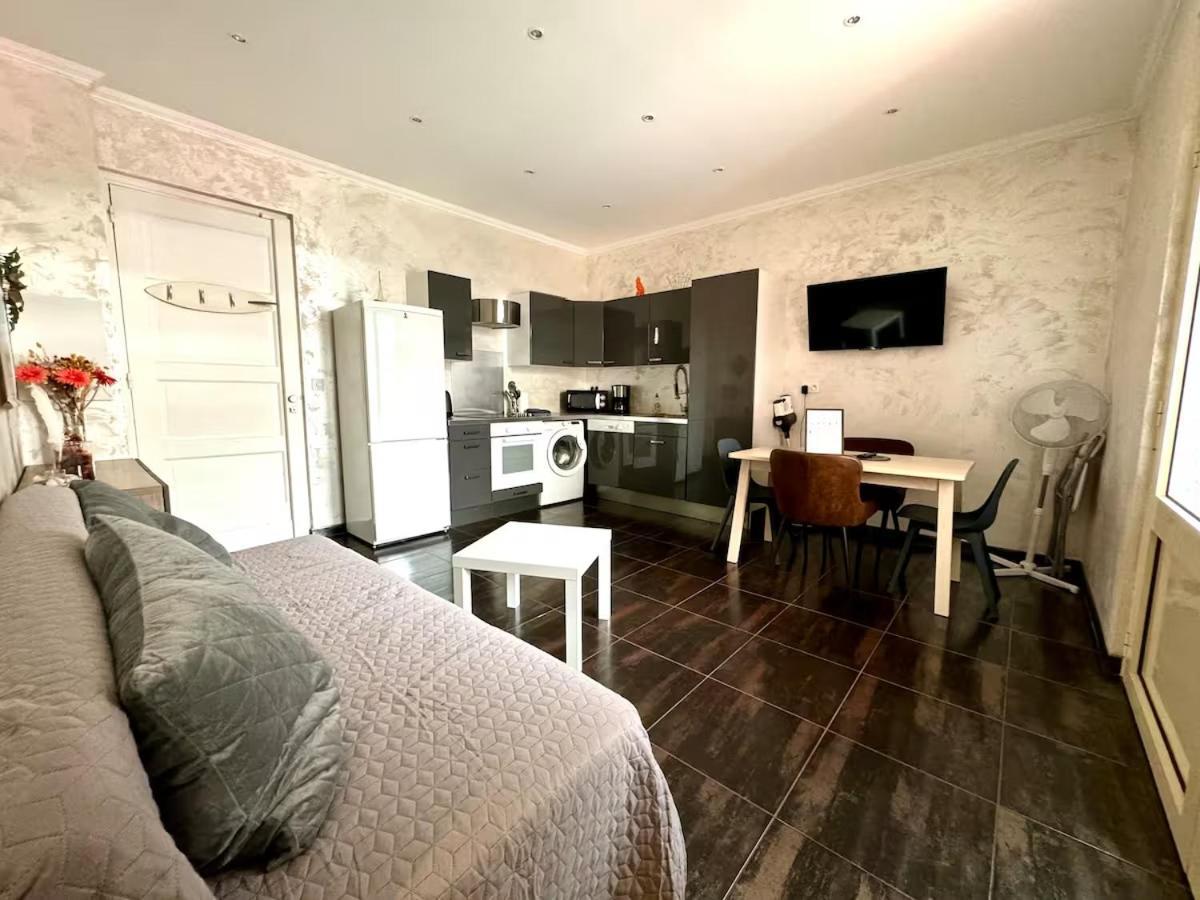 Grand Hotel - Magnifique Appartement Bord De Plage Centrale Arcachon Exteriör bild